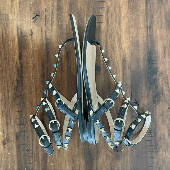Valentino Rockstud Flat Flip Flop - Picture 10 of 10